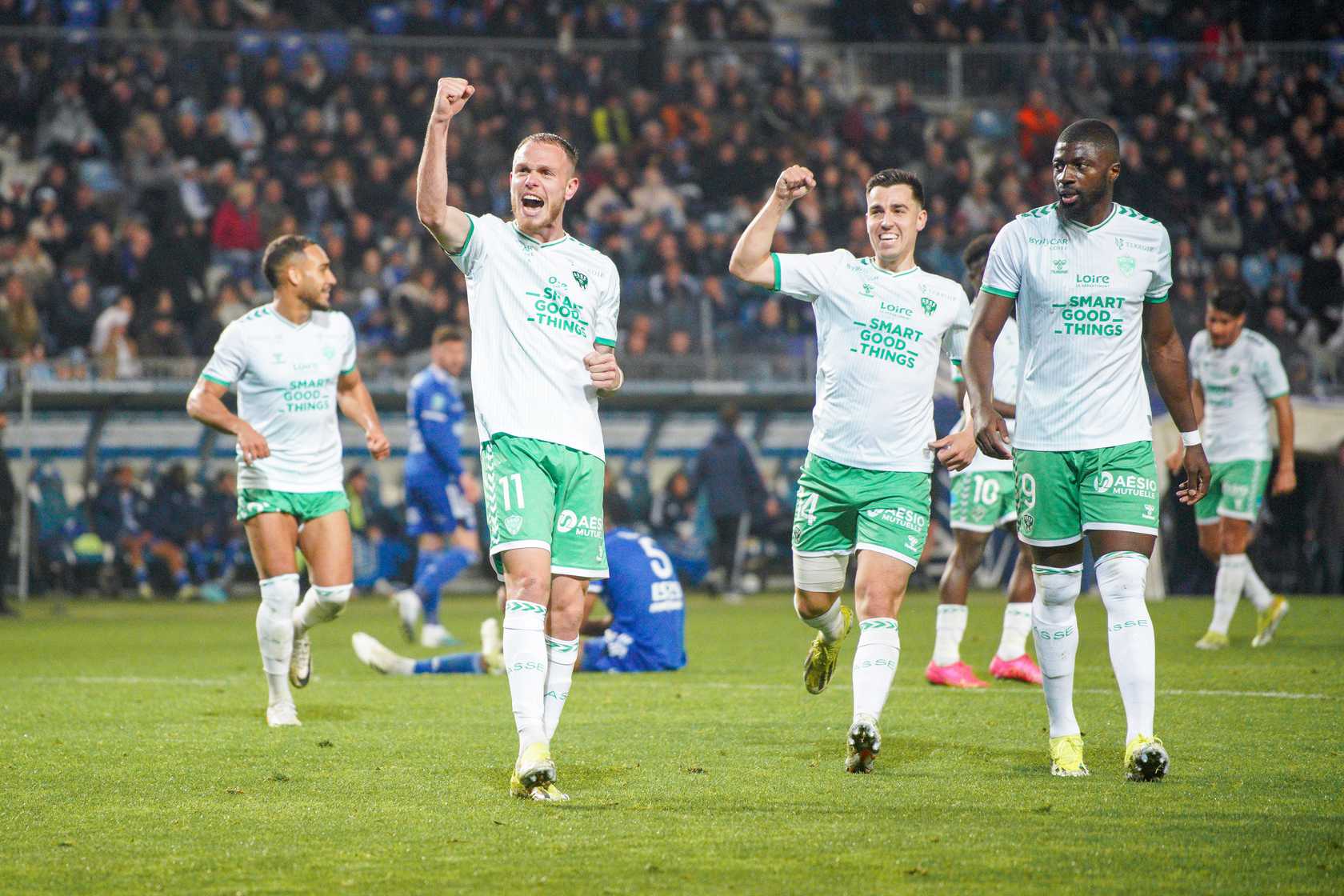 Tenues Extérieur 2023-2024