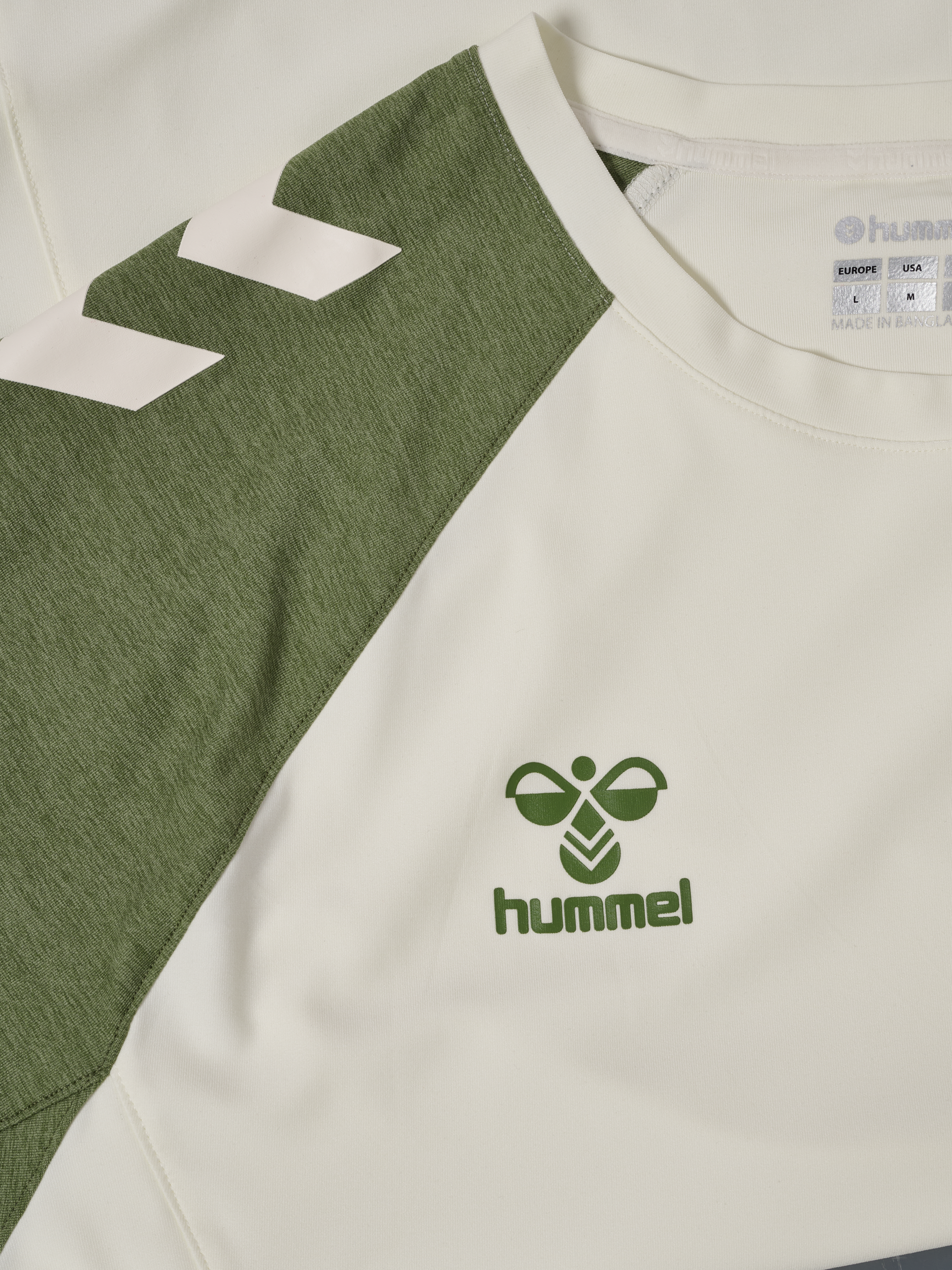 Tee-shirt présentation crème 2025-2026