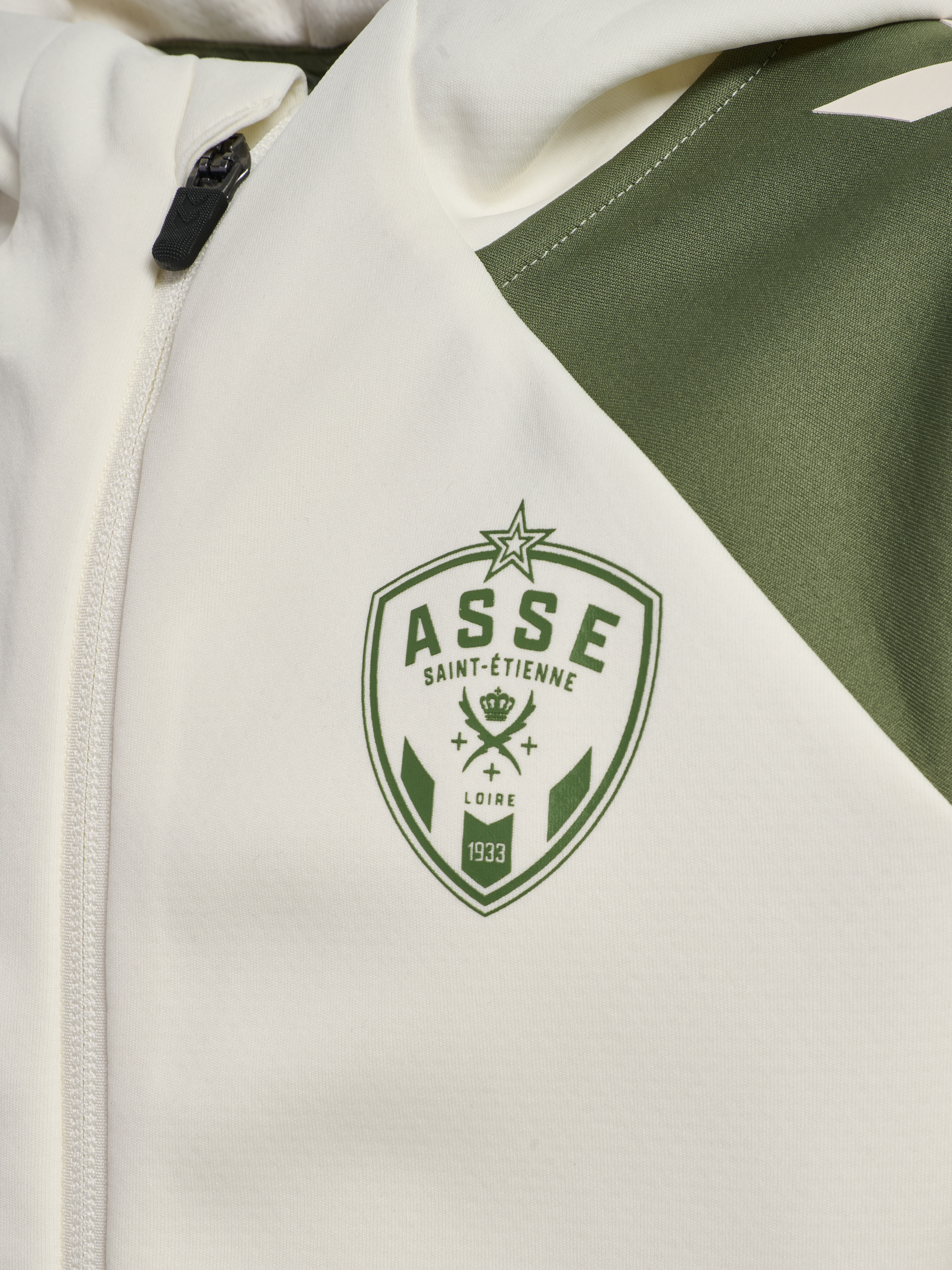 Veste zippée enfant présentation crème 2025-2026