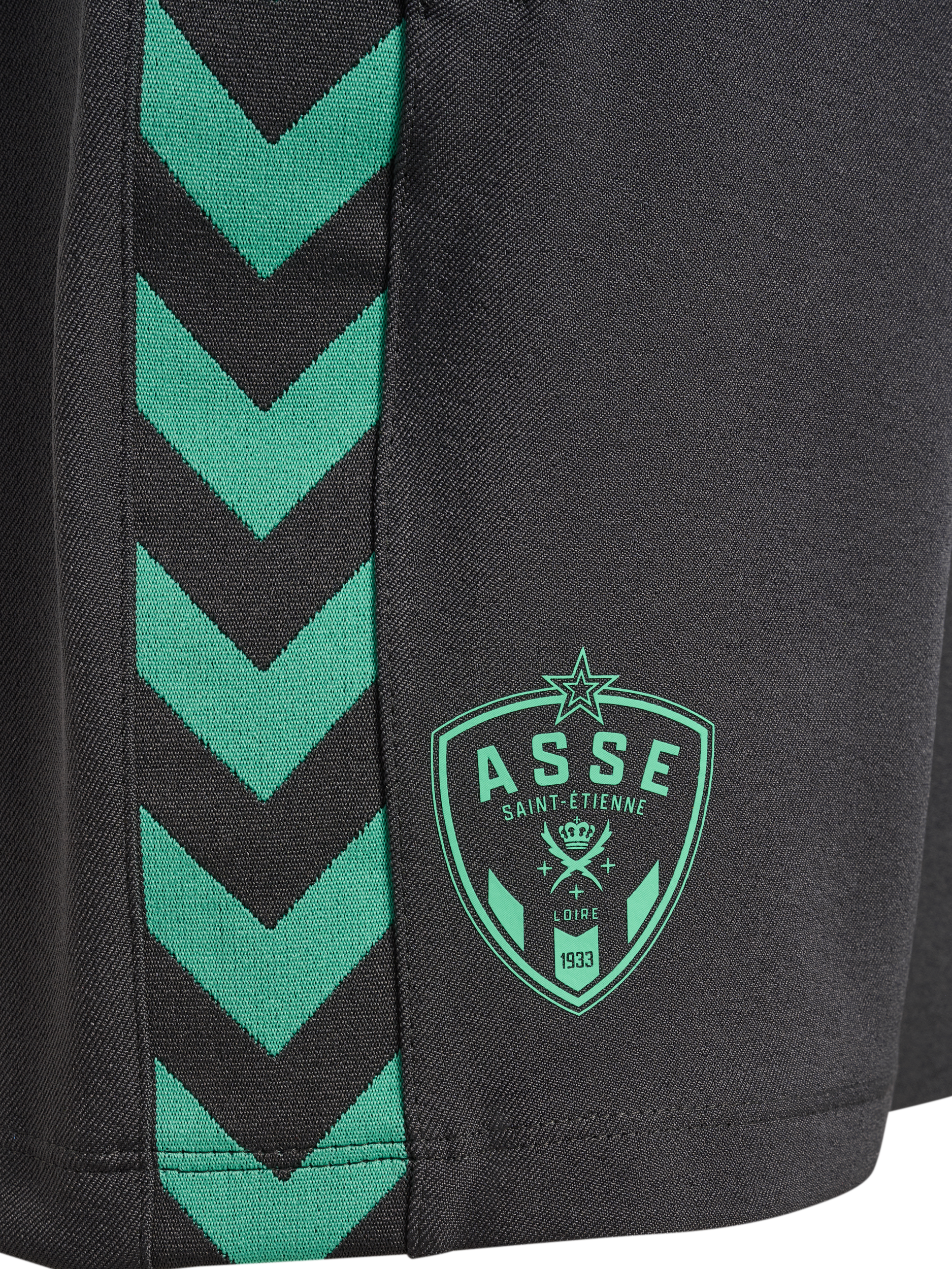 Short présentation enfant anthracite 2026-2027
