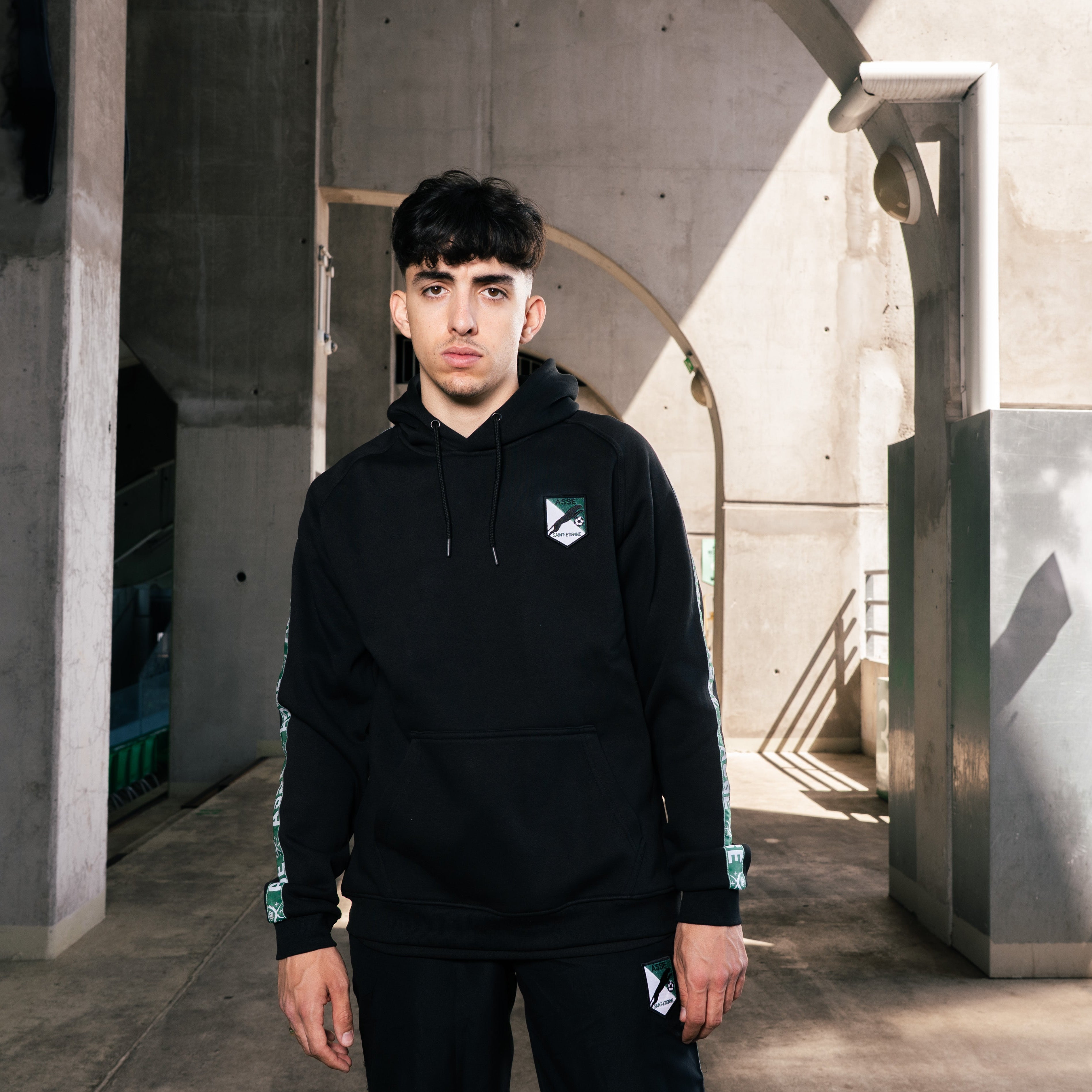 Sweat capuche héritage noir