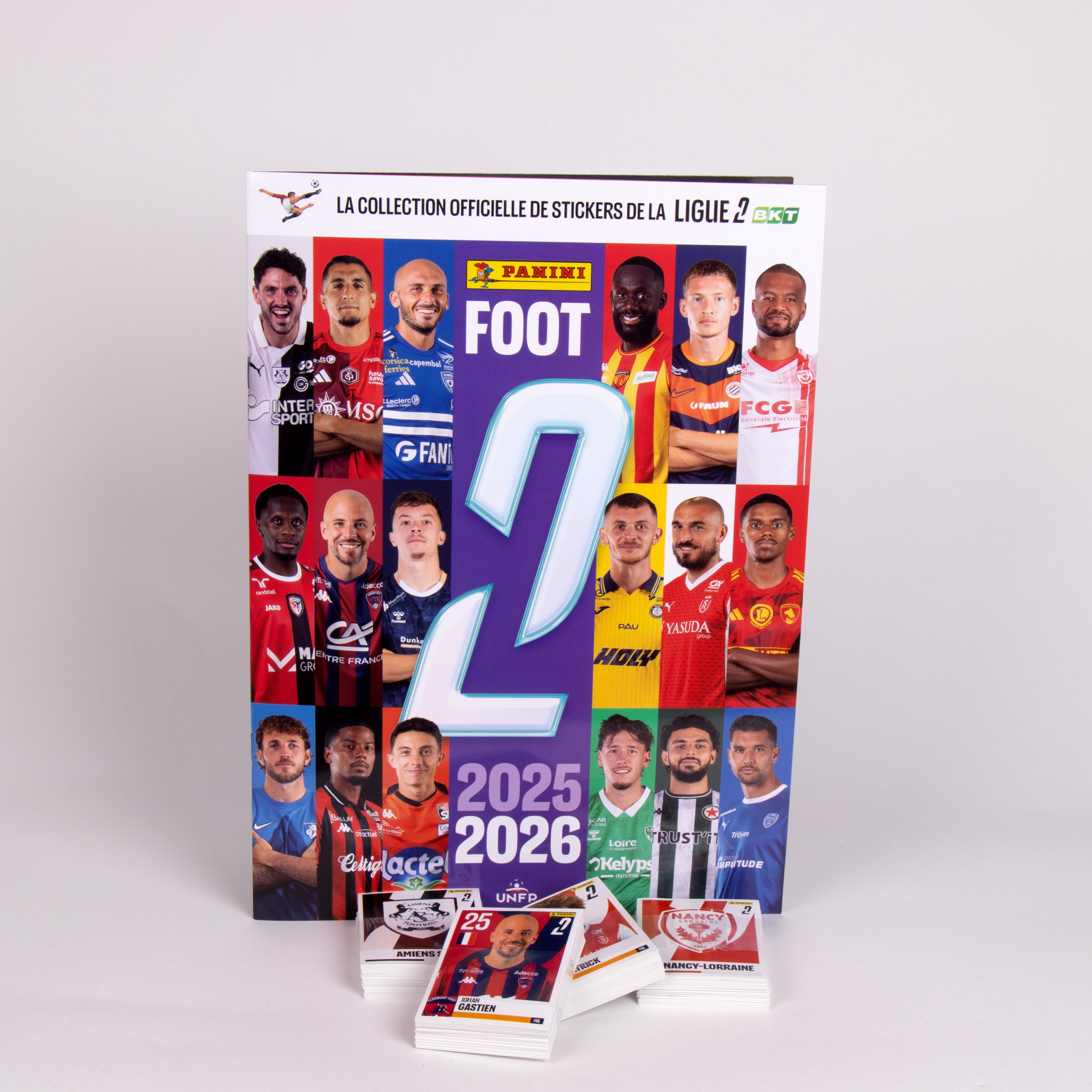 PANINI FOOT LIGUE 2 BKT 2025-26 - Coffret 1 album + la collection complète de stickers