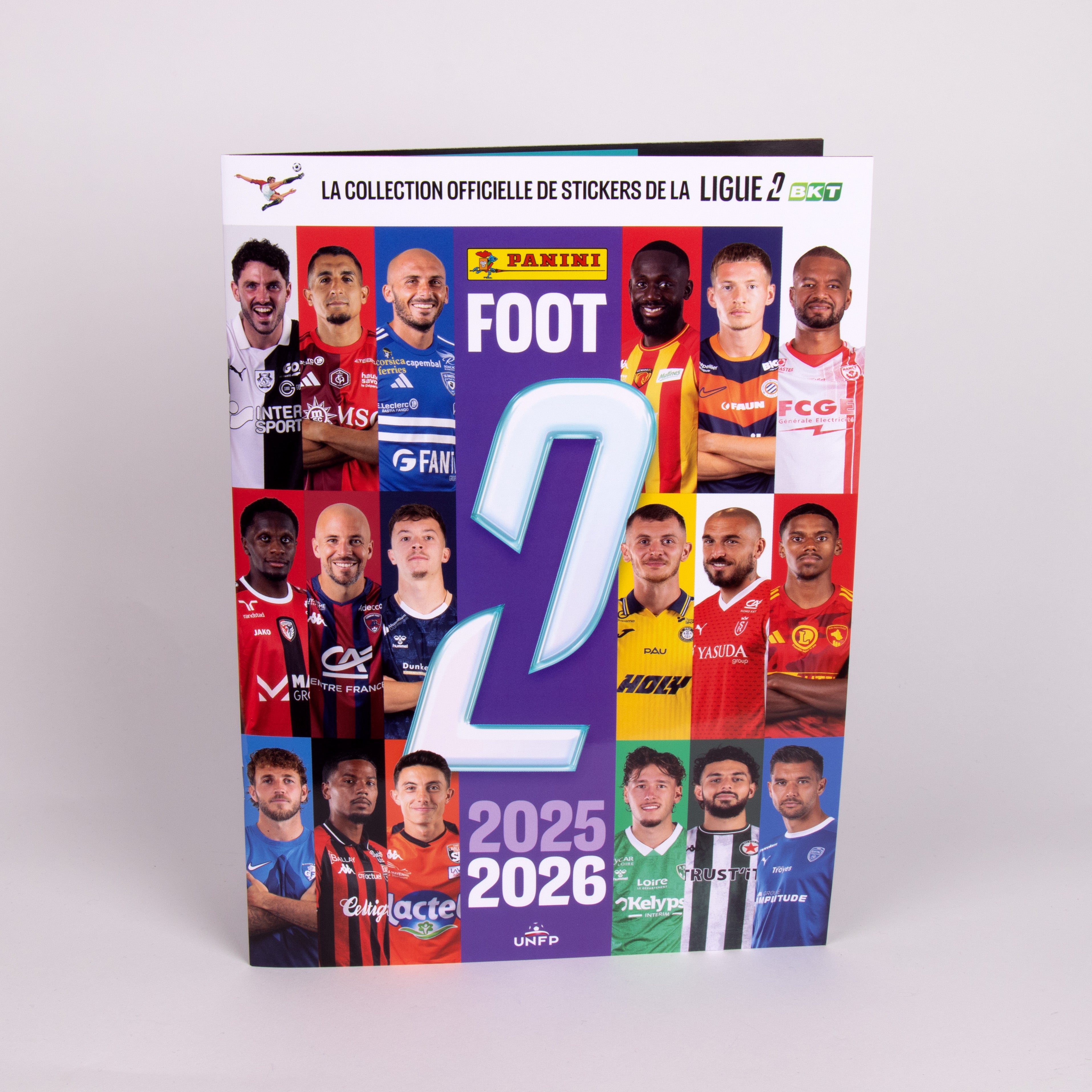 PANINI FOOT LIGUE 2 BKT 2025-26 - Coffret 1 album + la collection complète de stickers